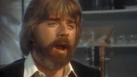 Michael McDonald – I Keep Forgettin’