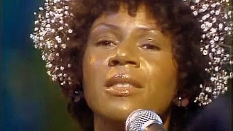 Minnie Riperton – Lovin’ You live on Midnight Special 1975