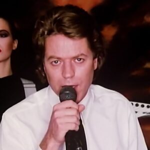 Robert Palmer – Addicted To Love
