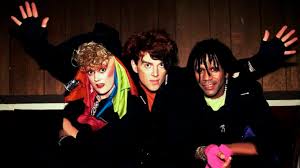 Thompson Twins – Hold Me Now