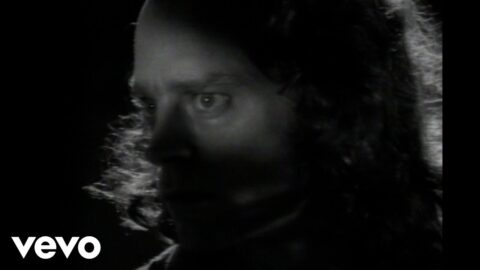 Toto – Stranger In Town